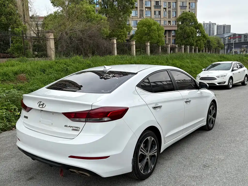 Hyundai Elantra 2018 1.4T DCT