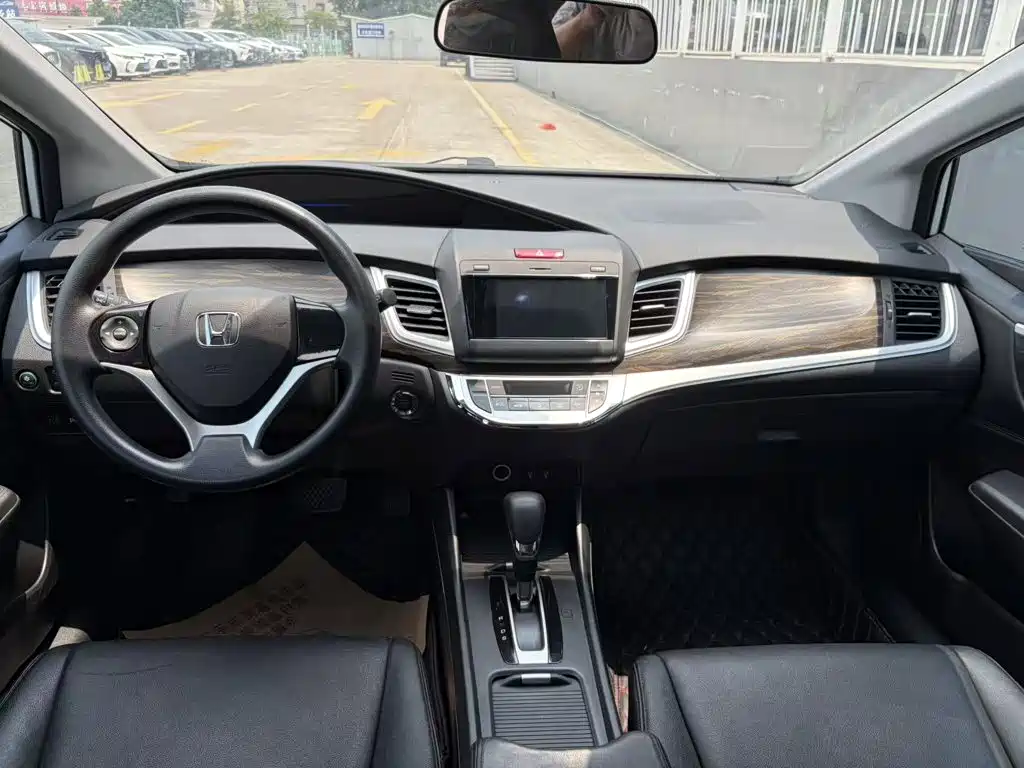 Honda Jade — миниатюра 9