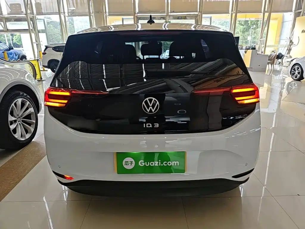 Volkswagen ID.3 — миниатюра 6