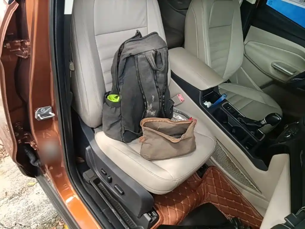 Ford Kuga — миниатюра 25