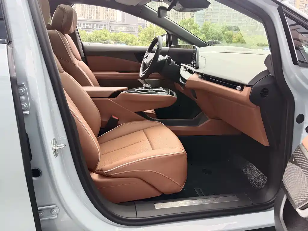 Cadillac IQ — миниатюра 13