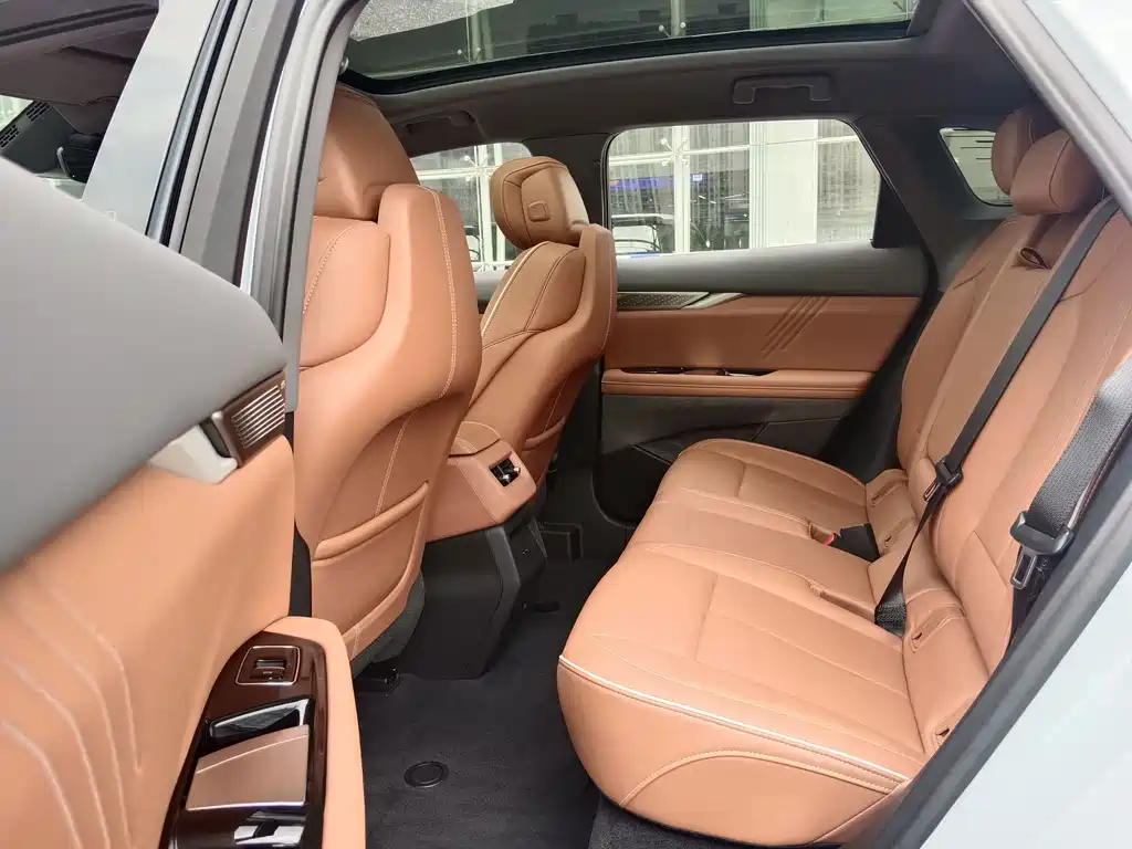 Cadillac IQ — миниатюра 10