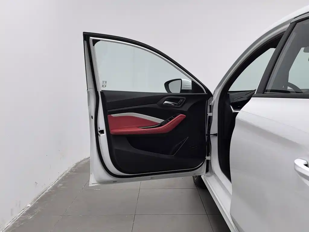 MG MG5 — миниатюра 8