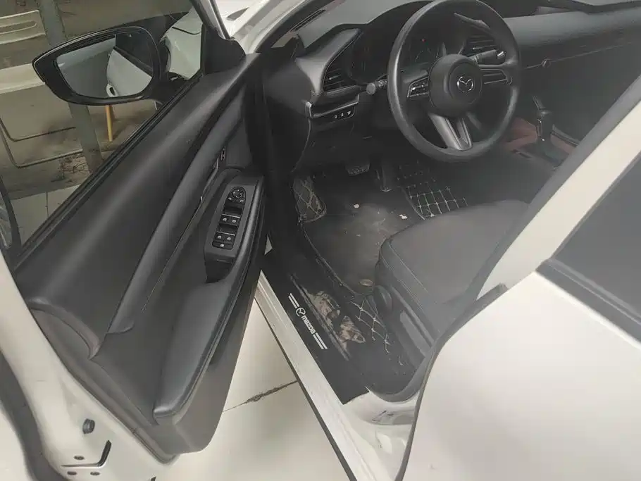 Mazda 3 Axela — миниатюра 7