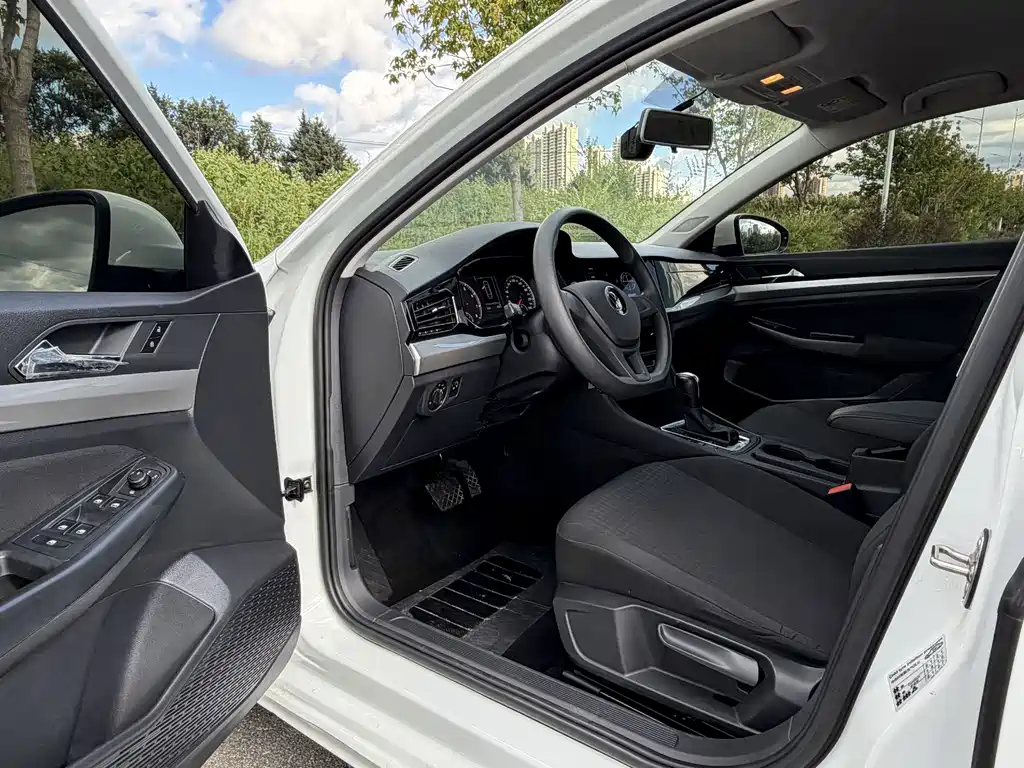 Volkswagen Bora — миниатюра 9