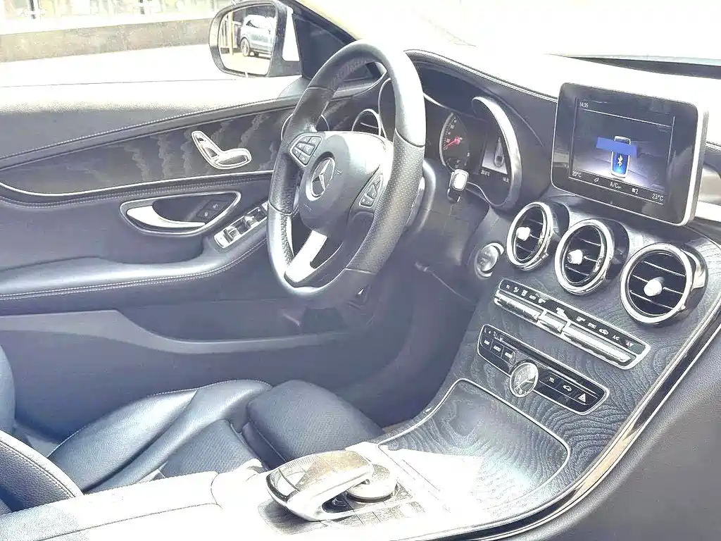 Mercedes-Benz C-Class — миниатюра 5