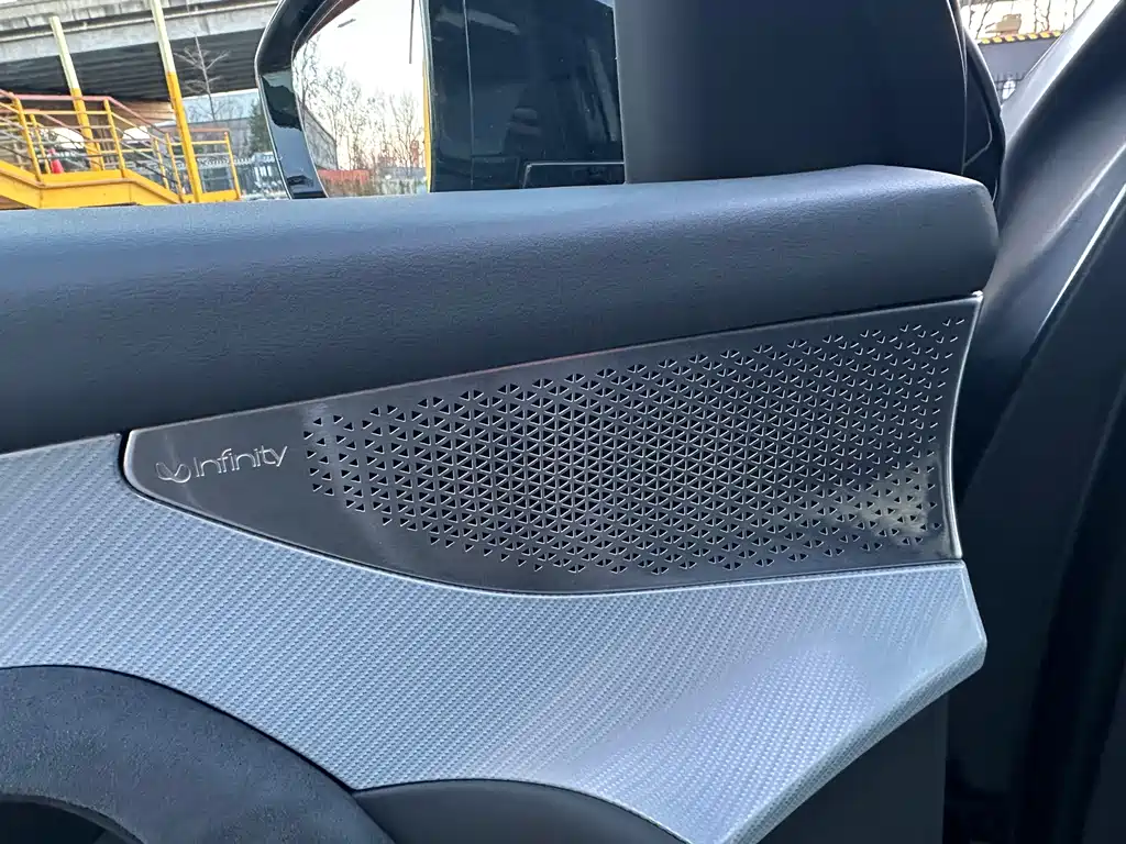 ARCFOX EXTREME FOX POLAR FOX ALPHA S