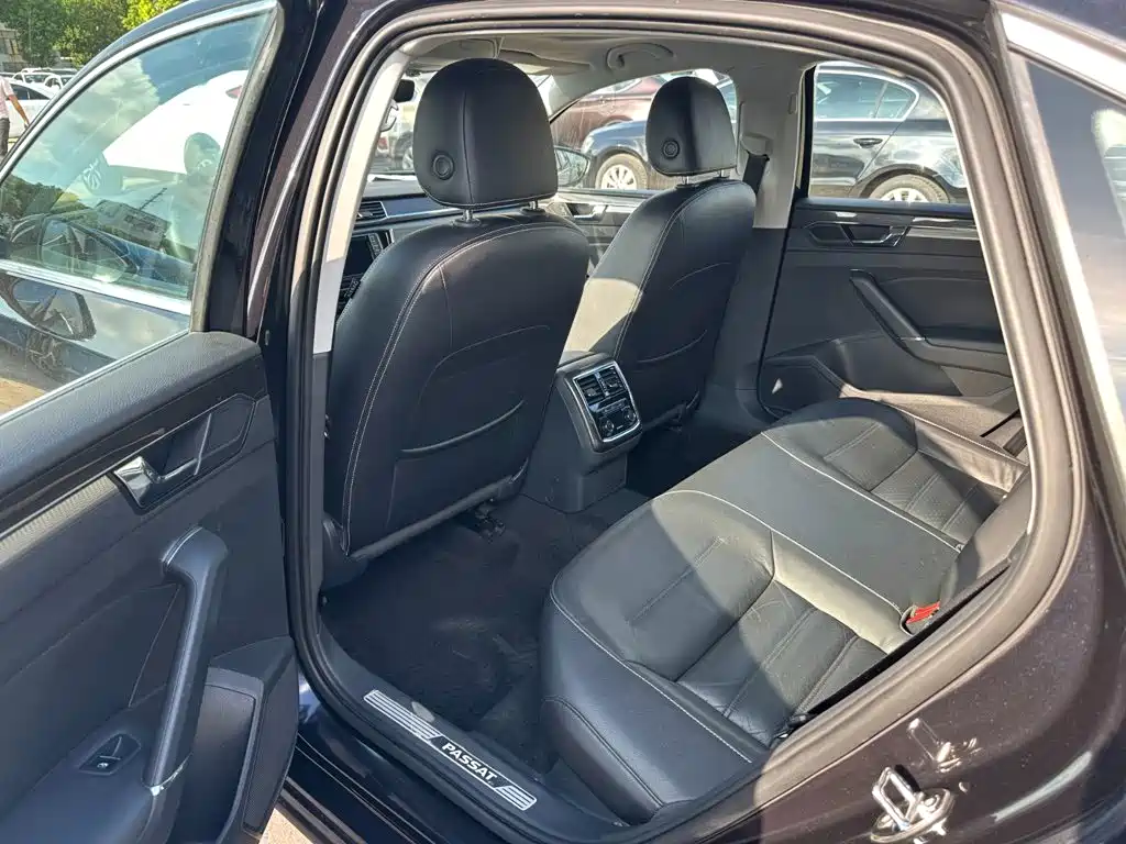 Volkswagen Passat — миниатюра 5