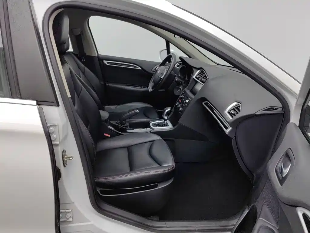Citroen C4L — миниатюра 23