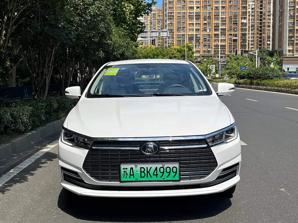 BYD Qin NEV — миниатюра 2