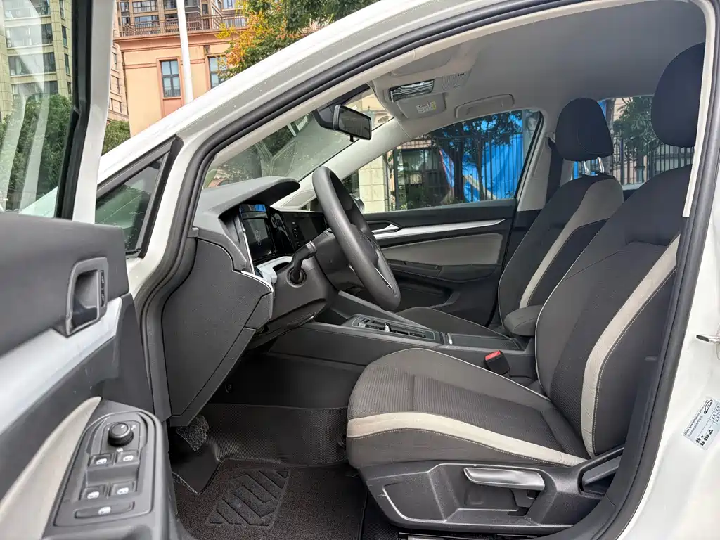 Volkswagen Golf — миниатюра 6