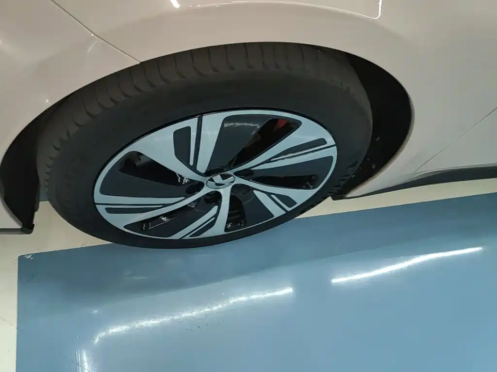 NIO ET5 — миниатюра 23