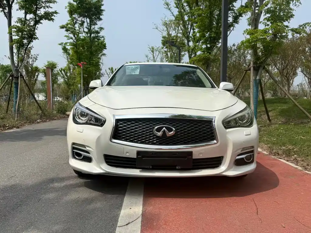 Infiniti Q50L 2016