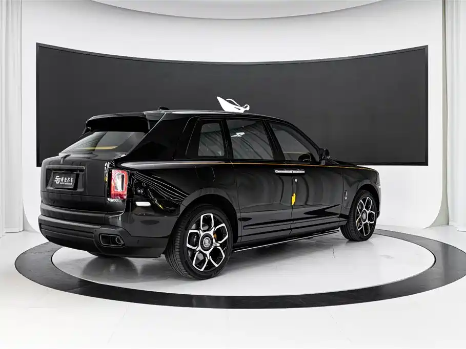 ROLLS-ROYCE CULLINAN