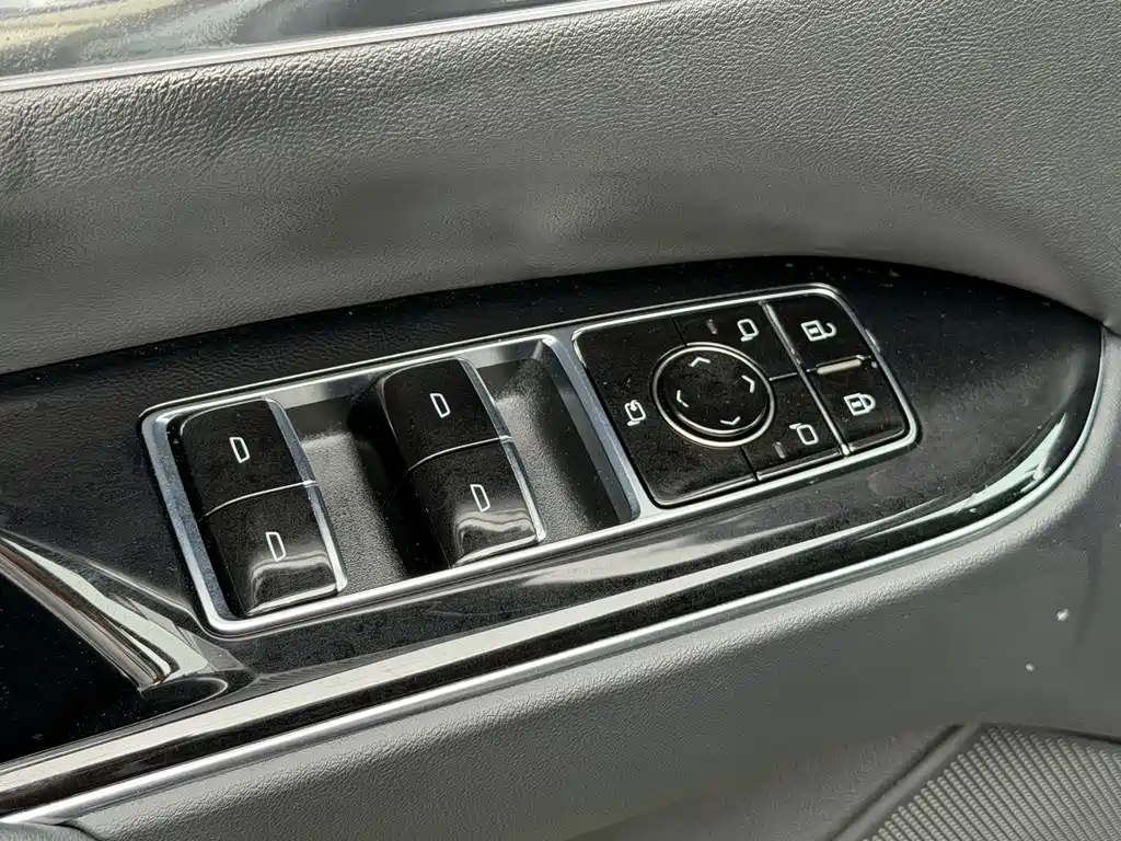 Cadillac XT5 — миниатюра 20