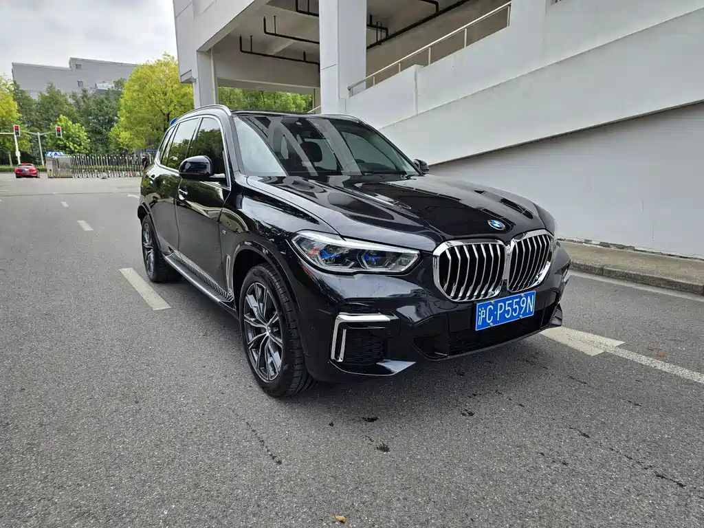 BMW  X5