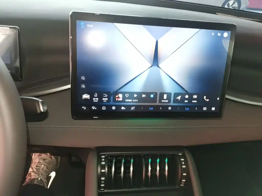 BYD Yuan Plus — миниатюра 13
