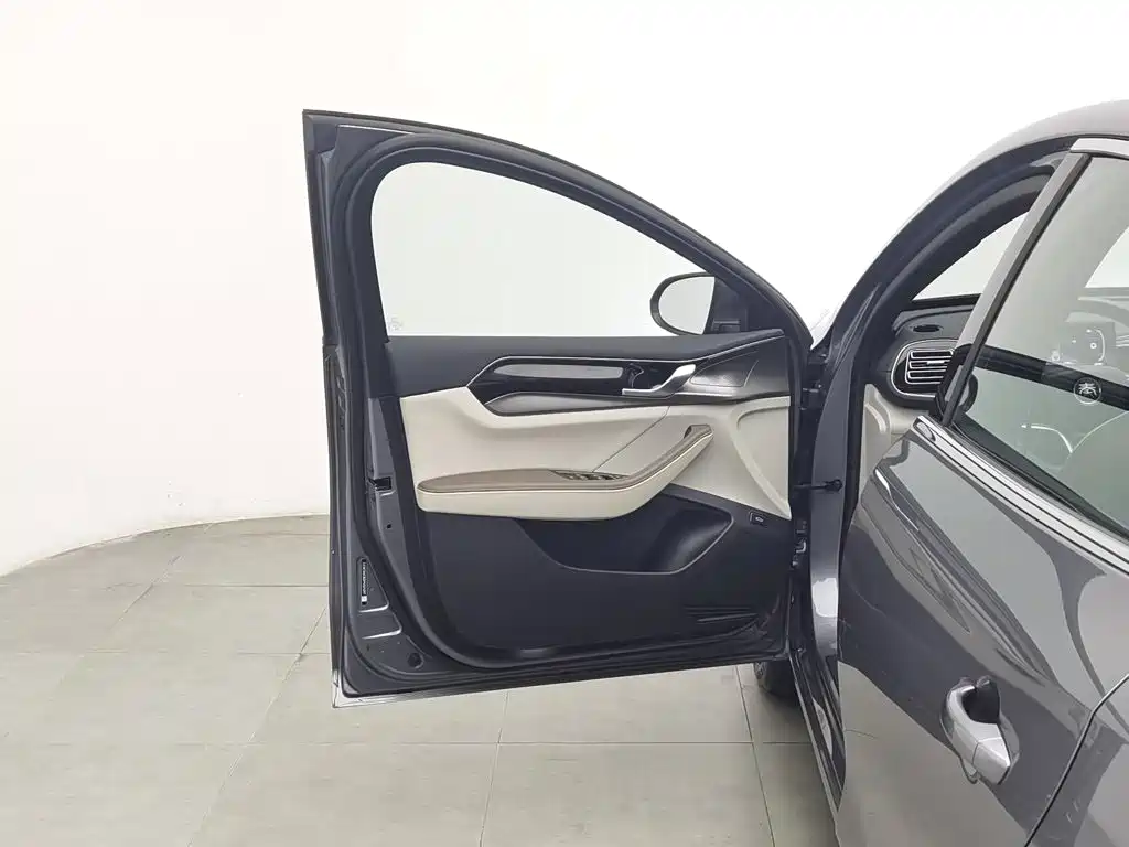 BYD Qin PLUS — миниатюра 8