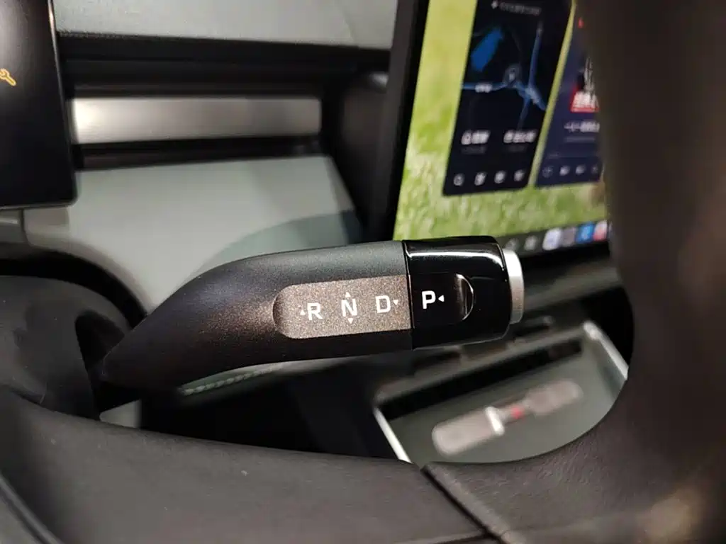 Roewe Young Wai D6 — миниатюра 14