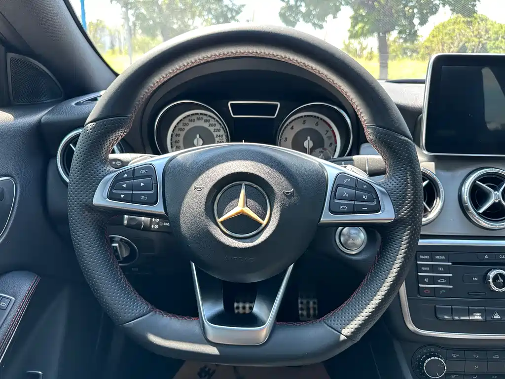 Mercedes-Benz CLA (Import) — миниатюра 13