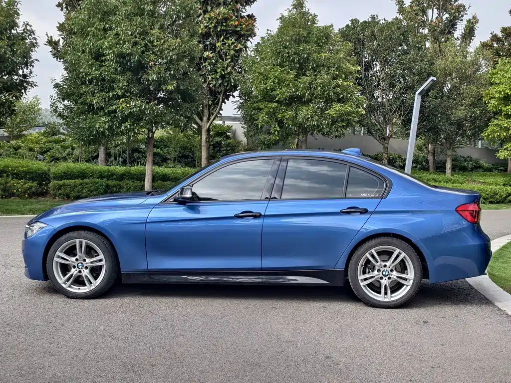 BMW 3 Series — миниатюра 4