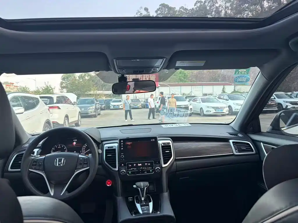 Honda UR-V — миниатюра 5