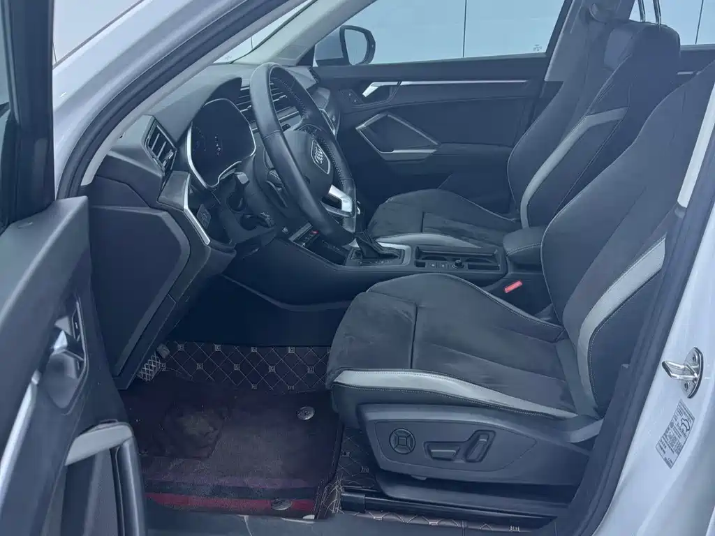 Audi Q3 — миниатюра 12