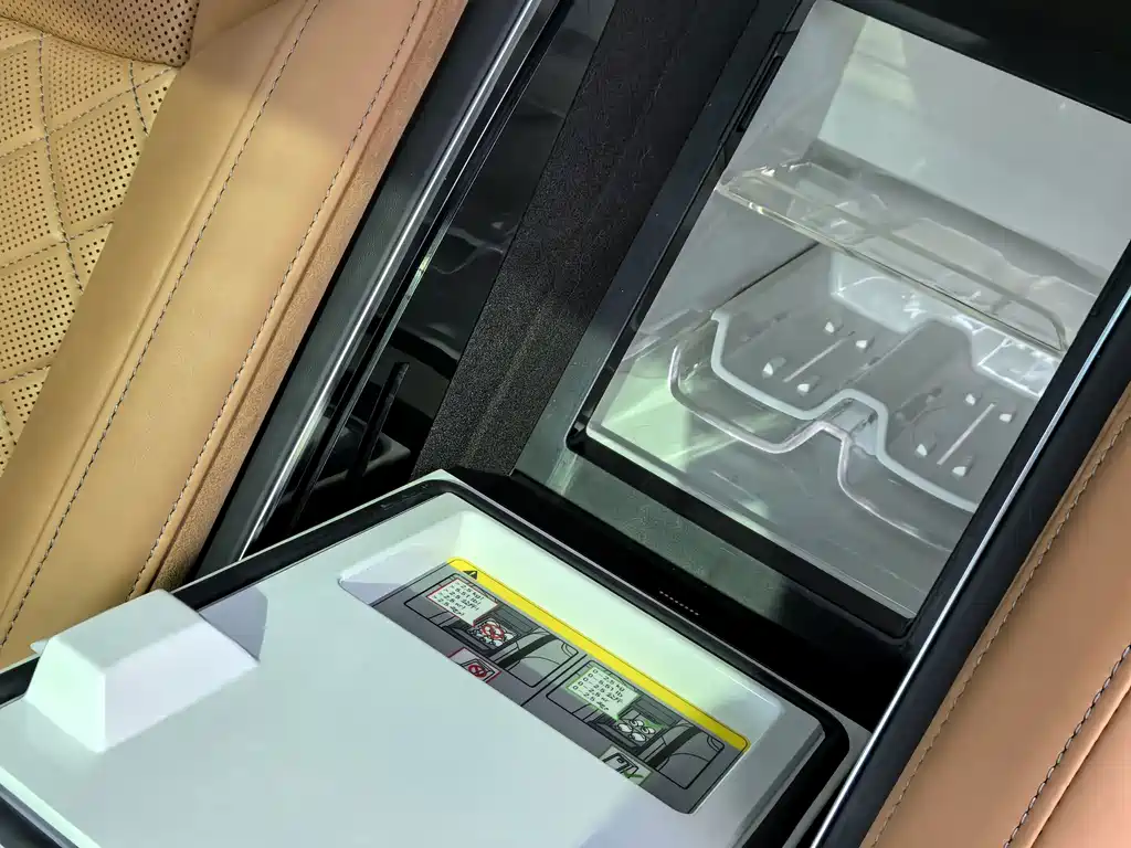 Audi A8 — миниатюра 17
