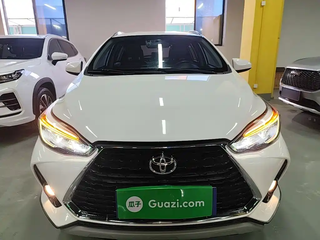 Toyota Yaris L — миниатюра 3