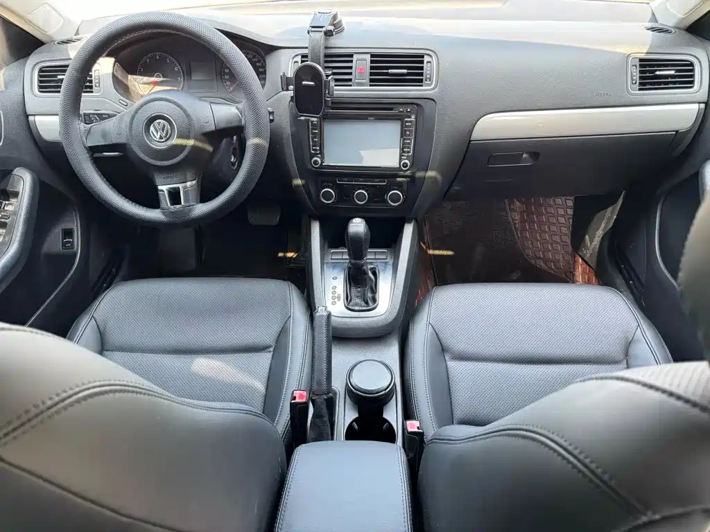 Volkswagen Sagitar — миниатюра 10