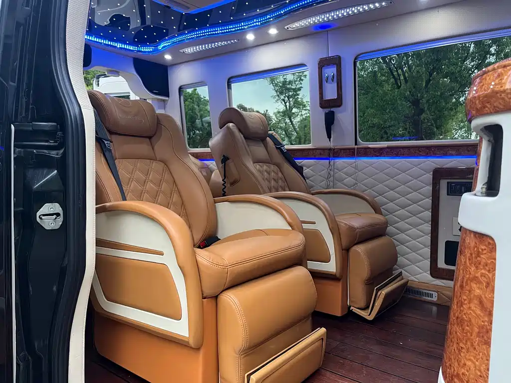 Mercedes-Benz Sprinter — миниатюра 12