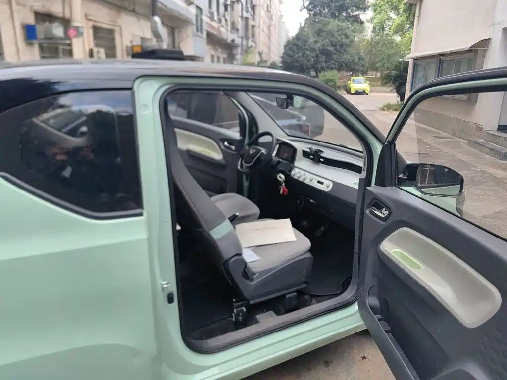 Wuling MINIEV — миниатюра 19