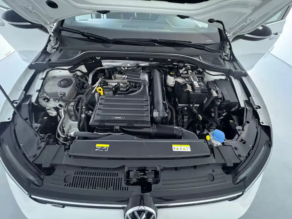 Volkswagen Golf — миниатюра 8