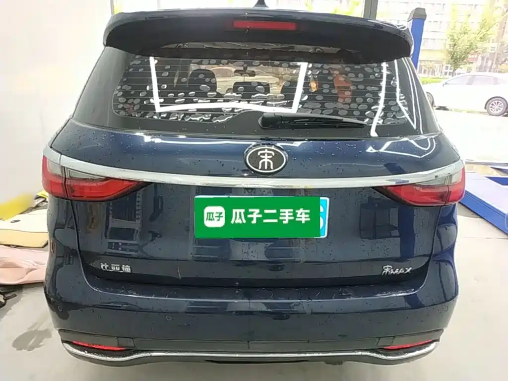 BYD MAX — миниатюра 6