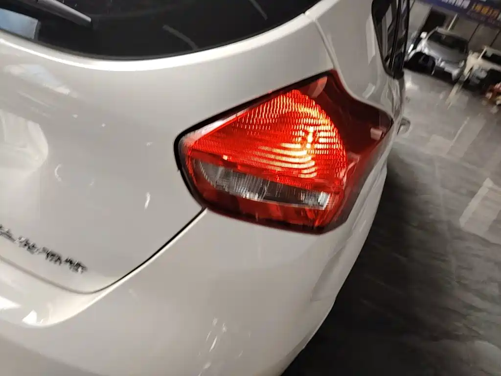 Ford Focus — миниатюра 8