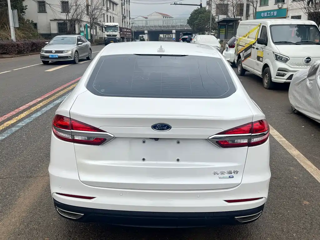 Ford Mondeo 2020 EcoBoost 180 Fashion