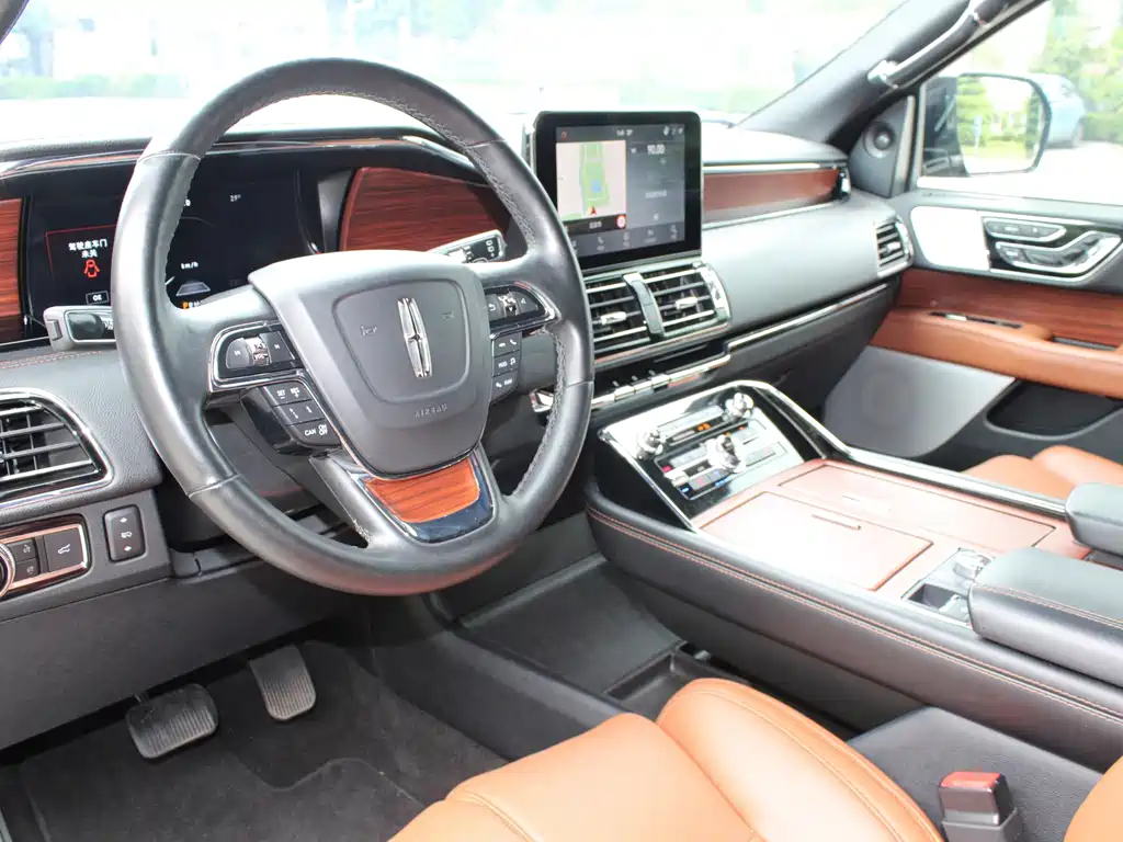 Lincoln Navigator — миниатюра 19