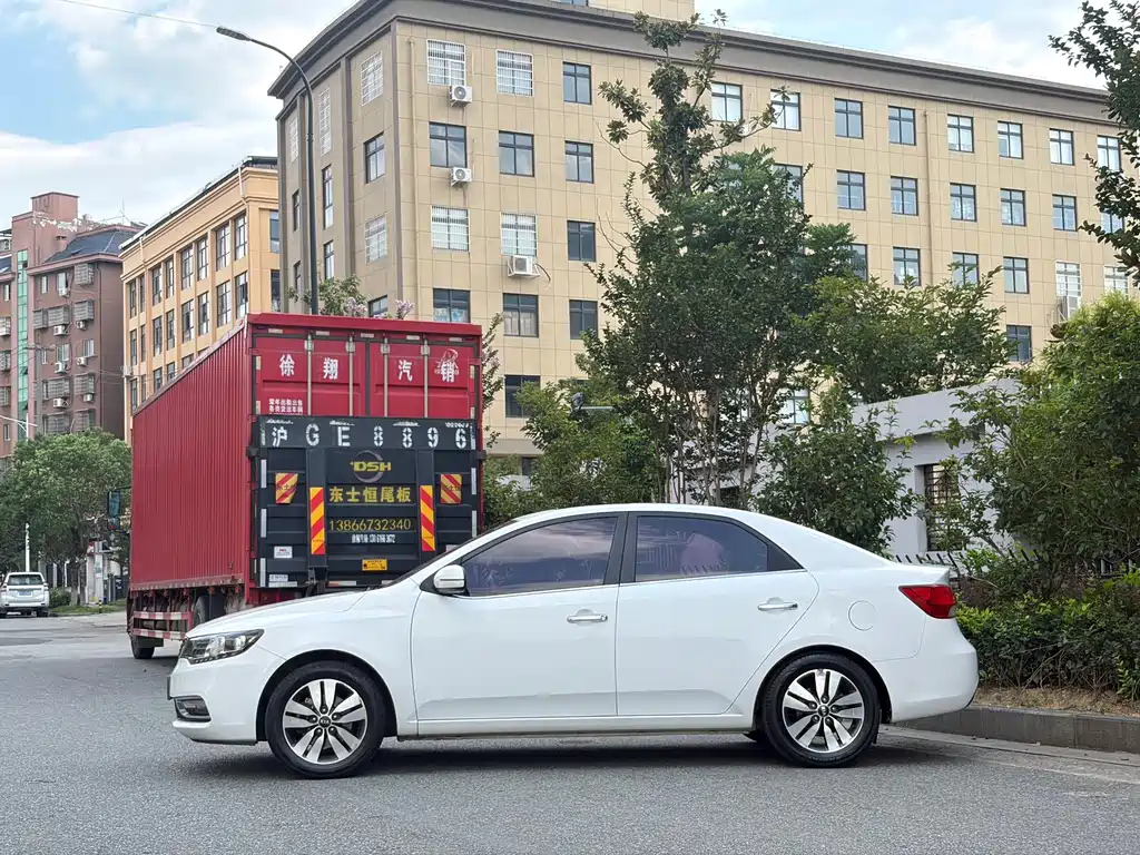 Kia Forte — миниатюра 4