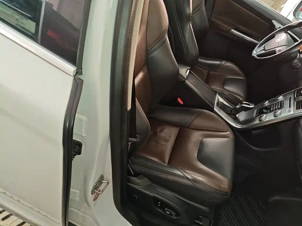 Volvo XC60 — миниатюра 25
