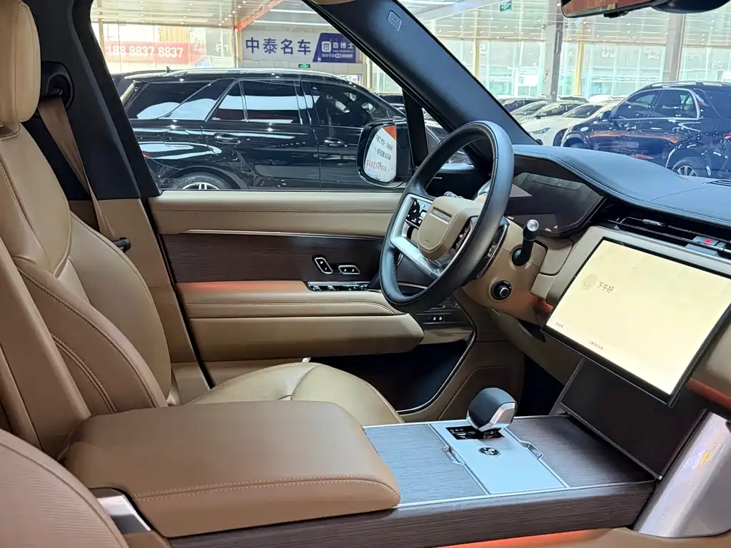 Land Rover Range Rover — миниатюра 7
