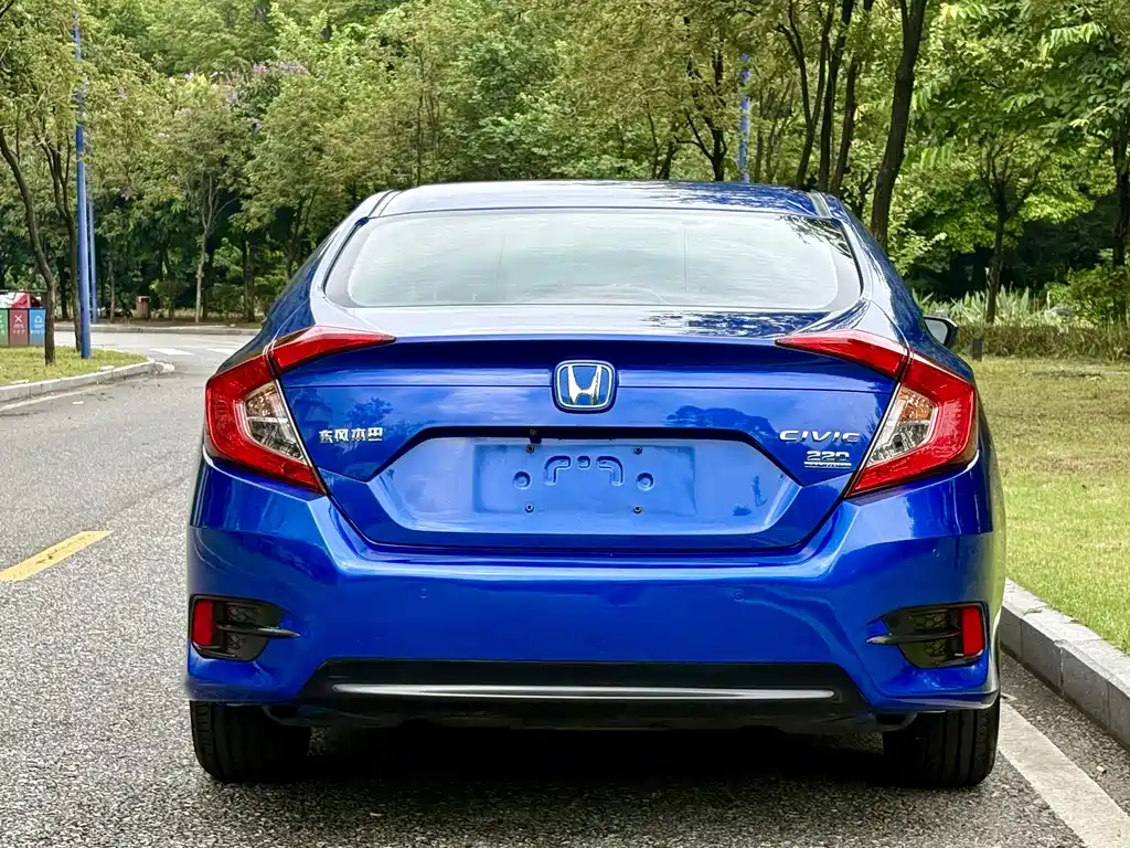 Honda Civic — миниатюра 5