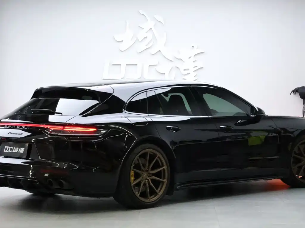 Porsche Panamera — миниатюра 6