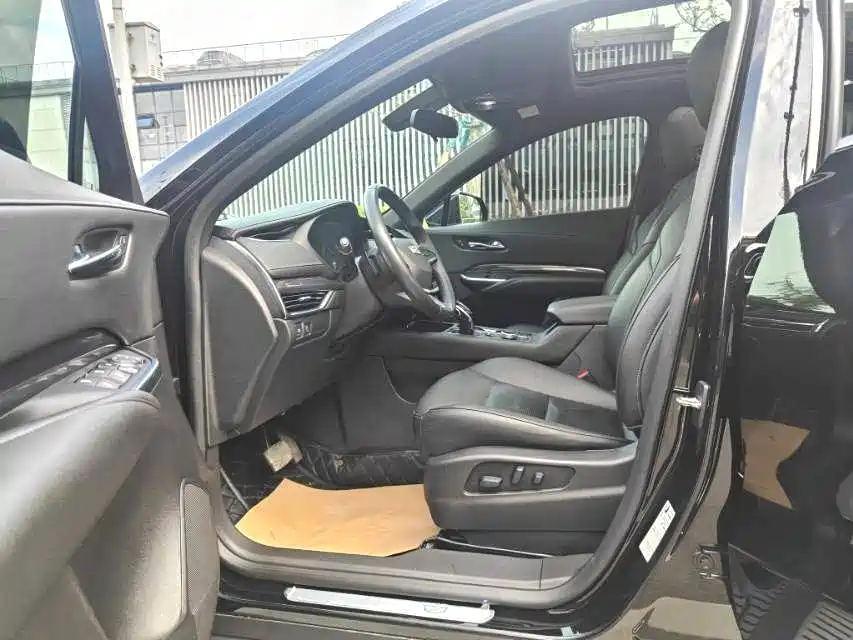 Cadillac XT4 — миниатюра 4