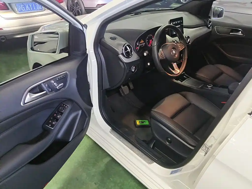 Mercedes-Benz B-Class — миниатюра 16