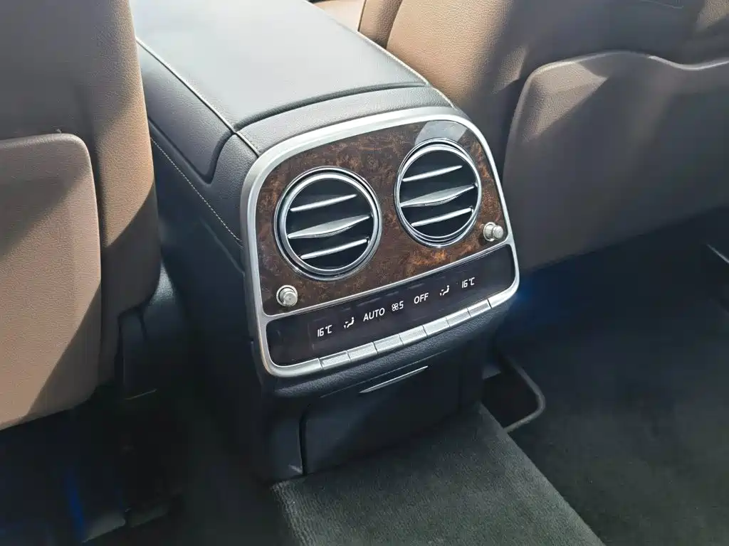 Mercedes-Benz S-Class — миниатюра 48