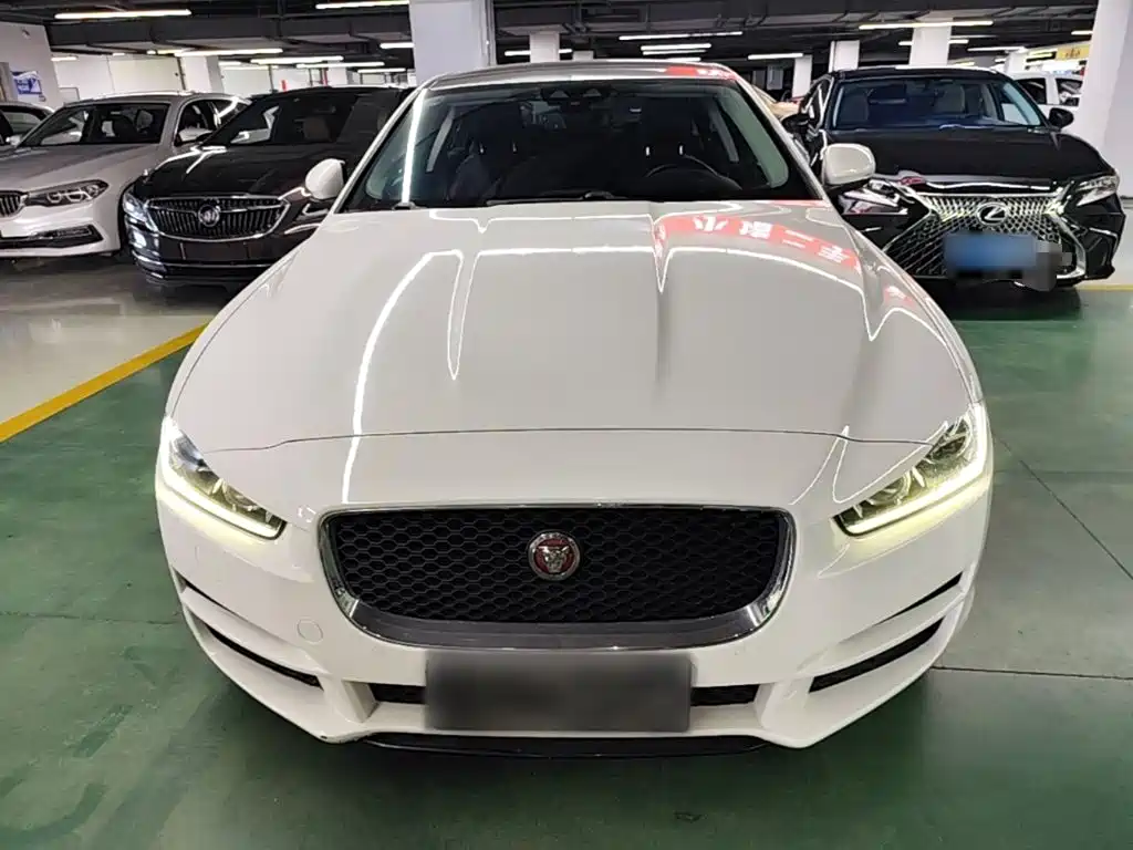Jaguar XEL — миниатюра 3