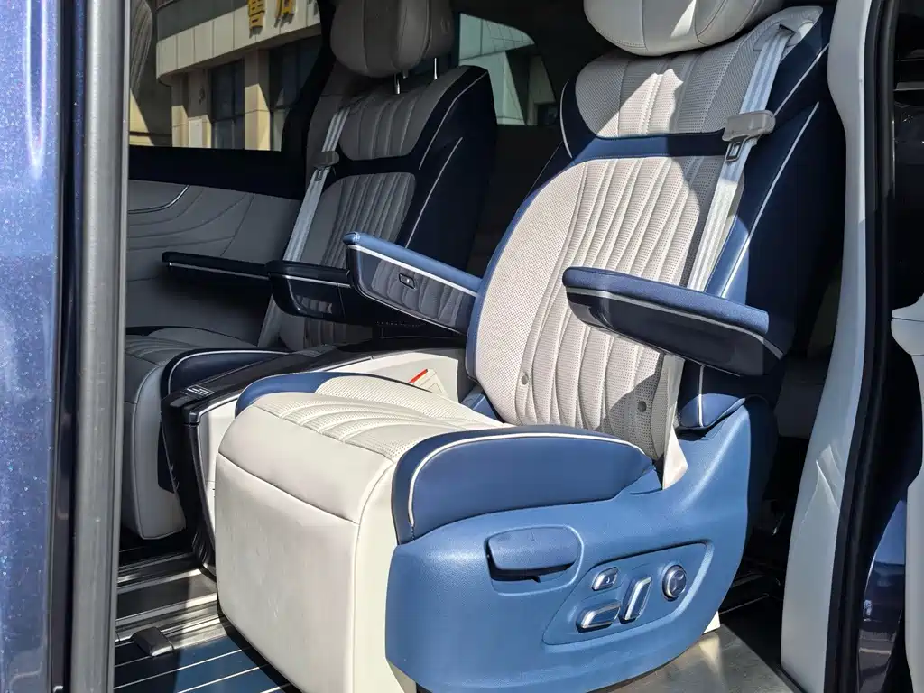 Roewe iMAX8 — миниатюра 7