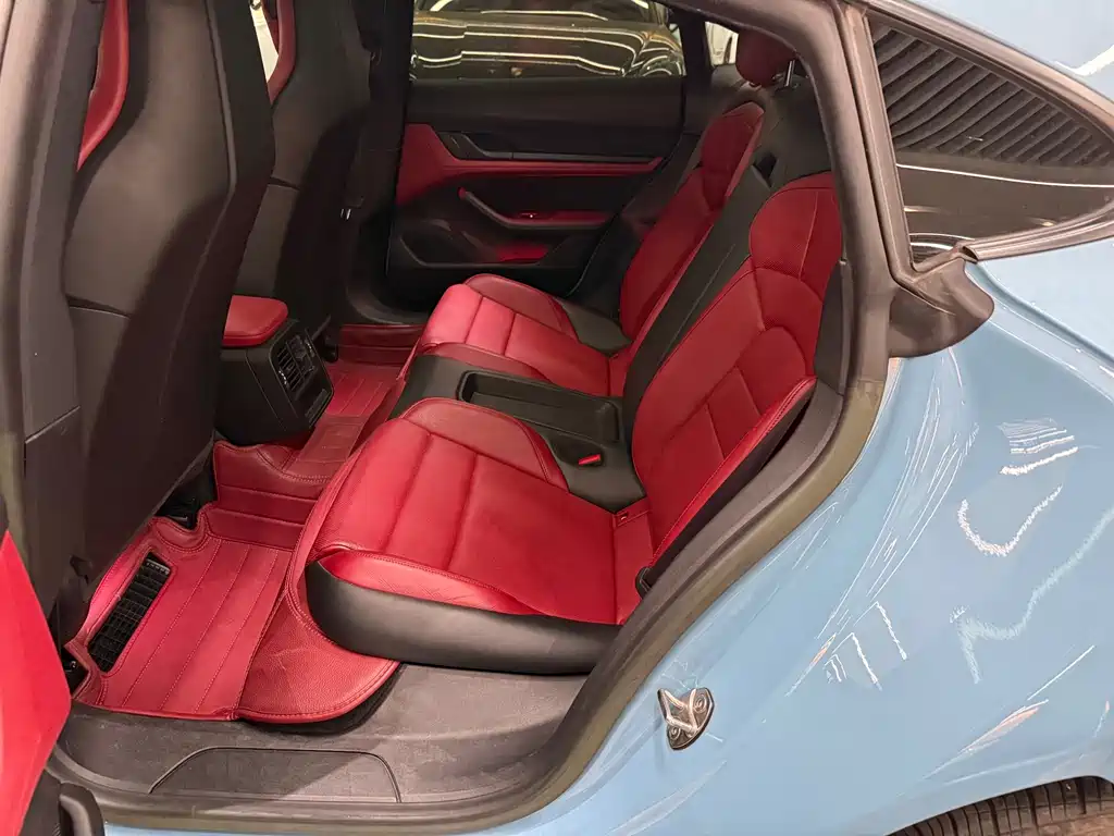 Porsche Taycan 2022 Taycan