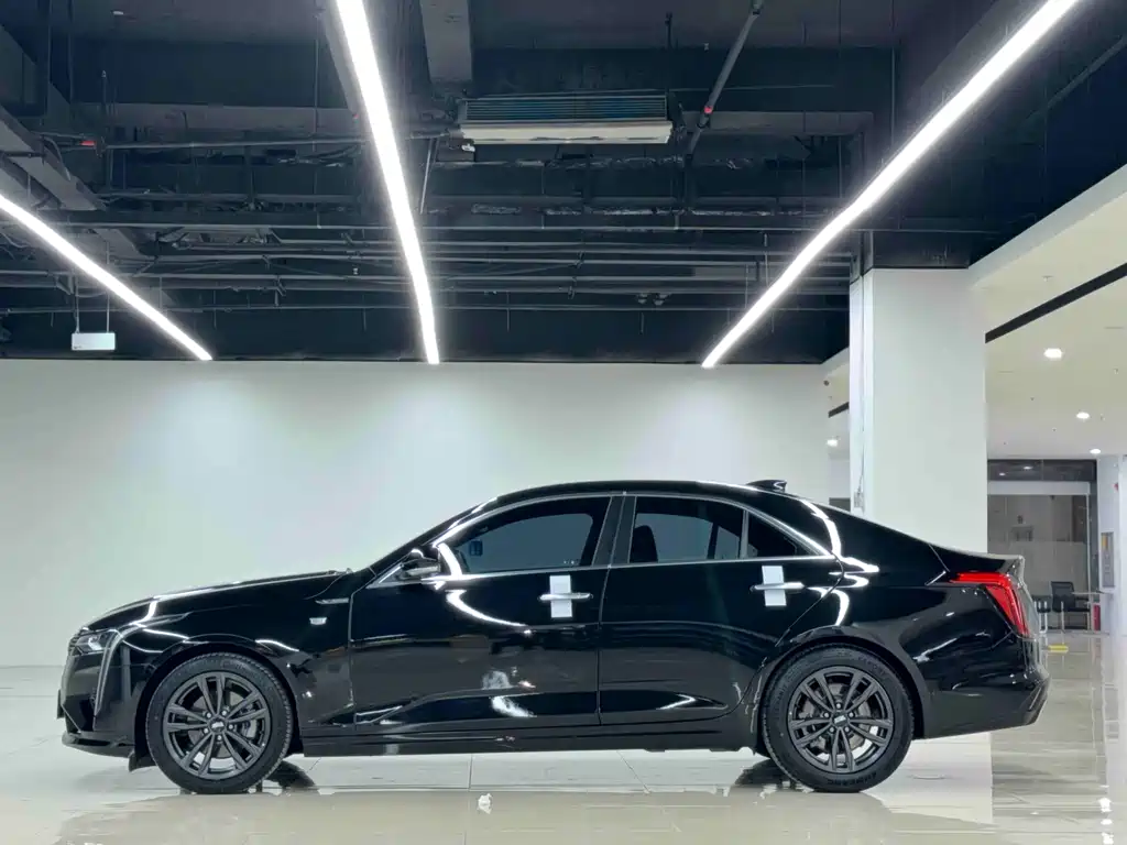 Cadillac CT4 — миниатюра 3