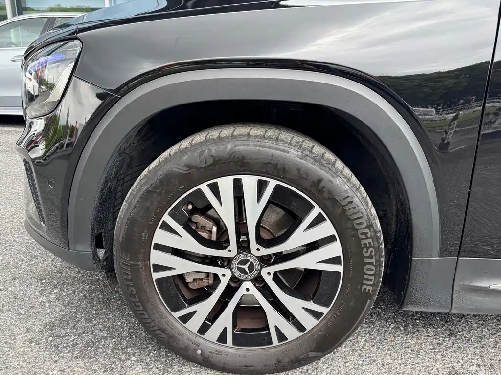 Mercedes-Benz GLB 2024 GLB 220